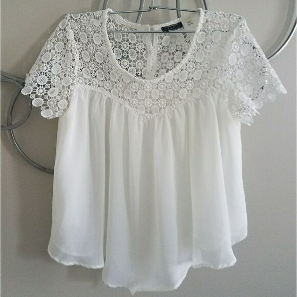 Neiman Marcus Dex brand cream/lace top! - Picture 1 of 4
